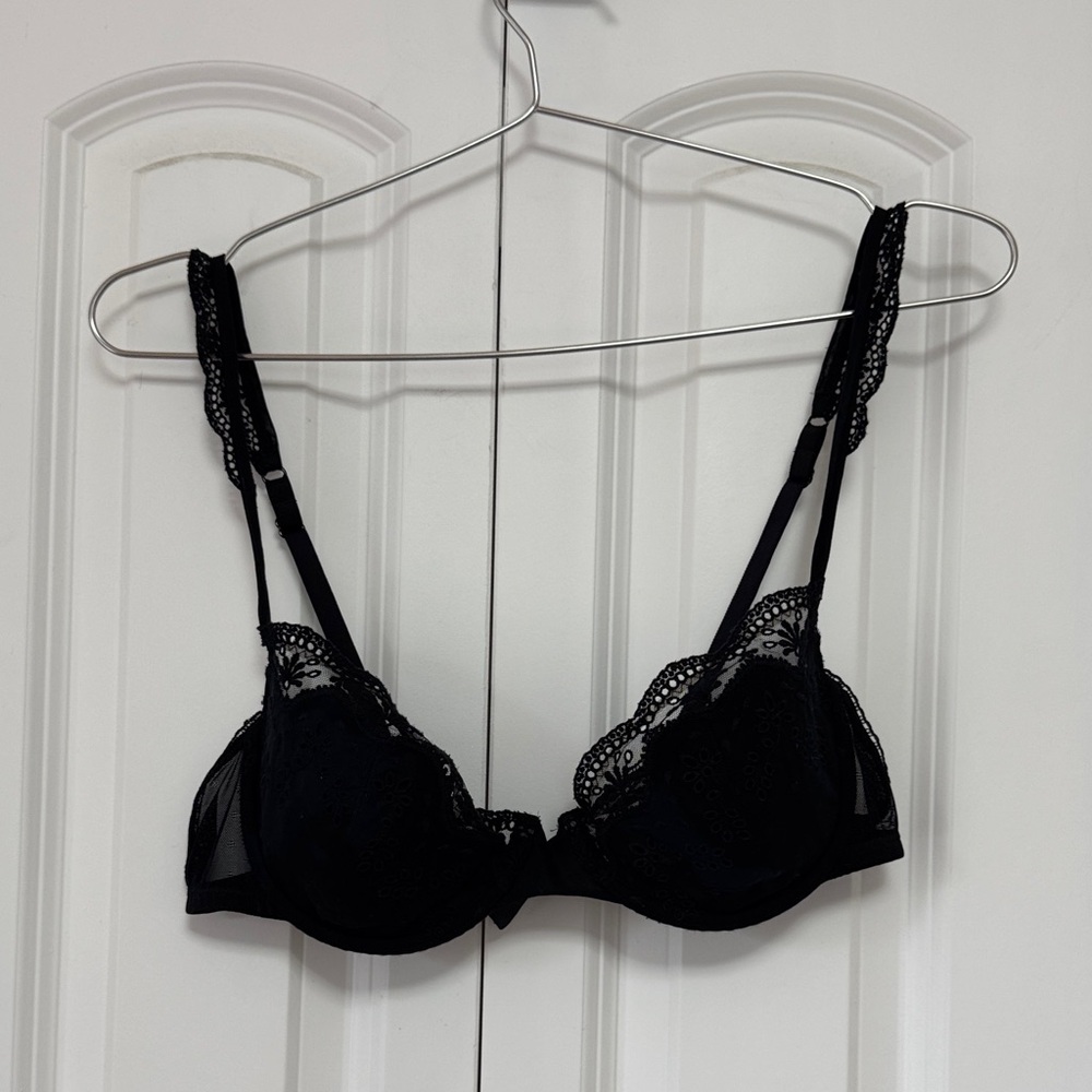 Wolford Elegant Black Lace Bra